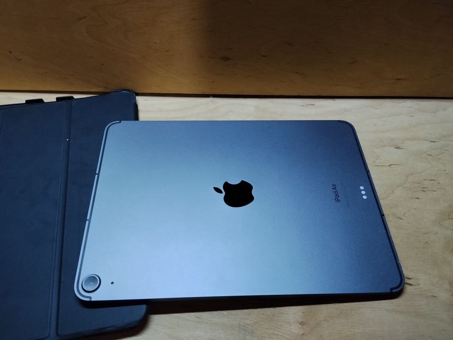 iPad Air 5 64gb M1 LTE