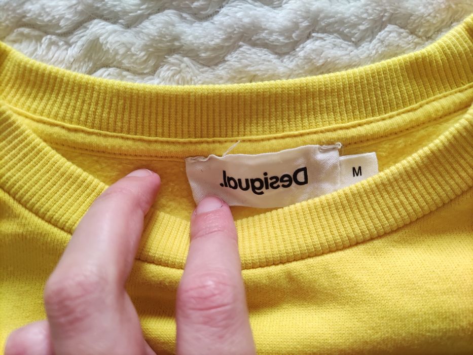 Camisola Amarela Desigual