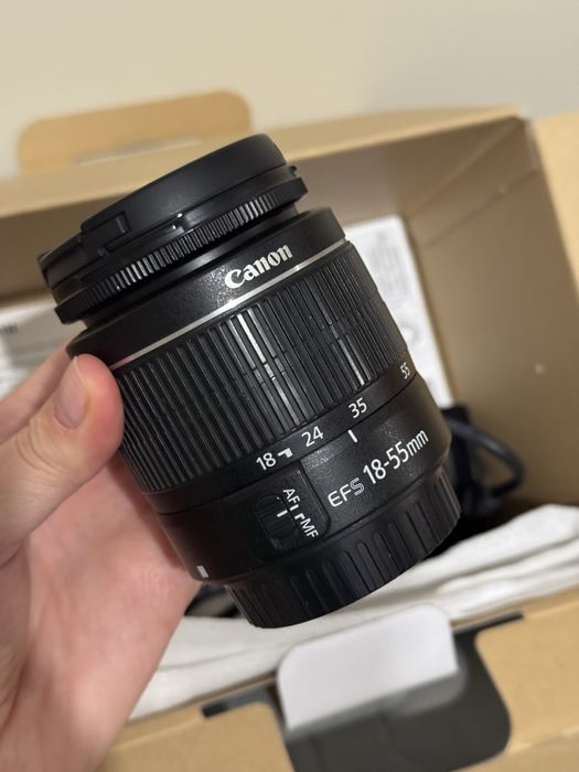 Canon EOS 650D kit (18-55mm) DC EF-S