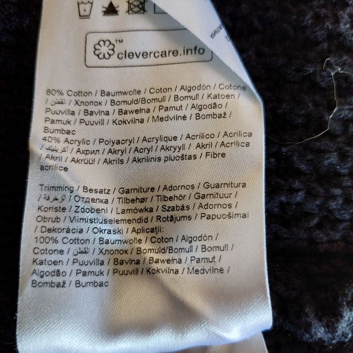 Duży sweter z kieszeniami