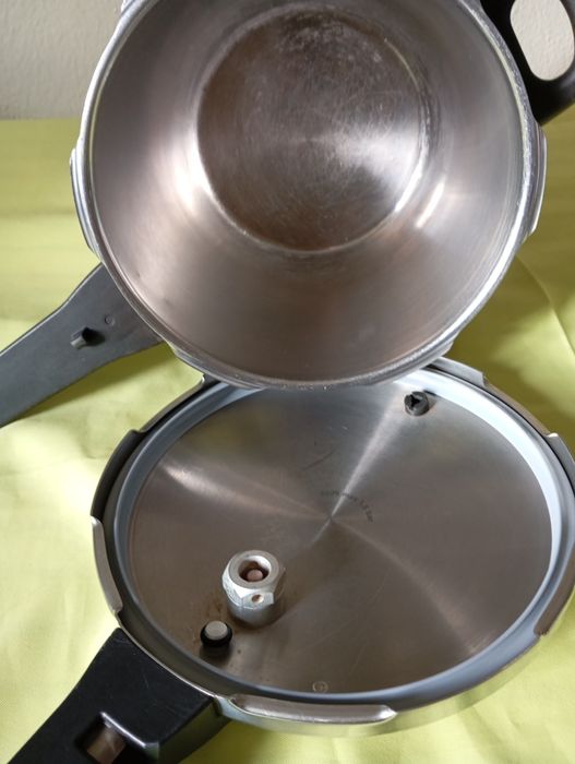 Panela de pressão 6 litros