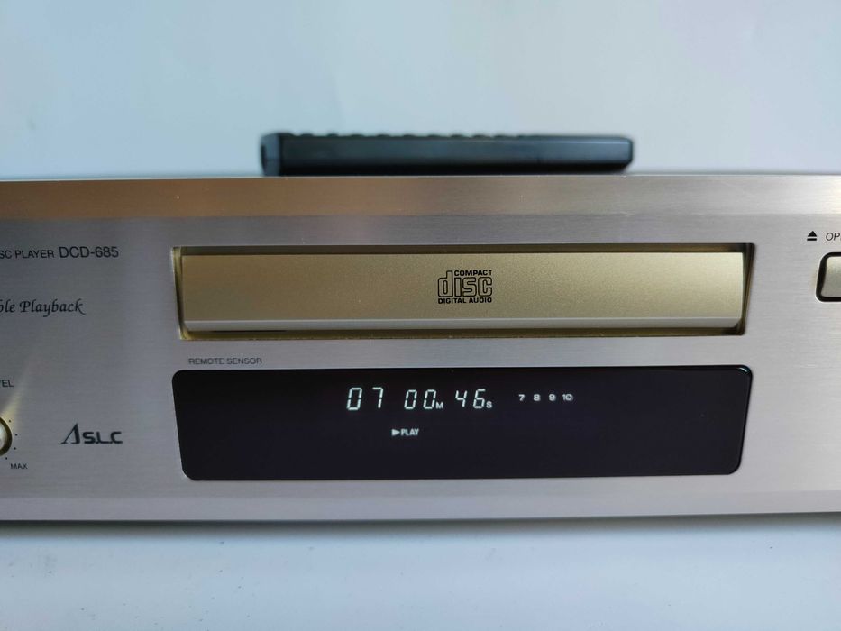 DENON DCD-685 odtwarzacz CD szampański wyjście optyczne z pilotem