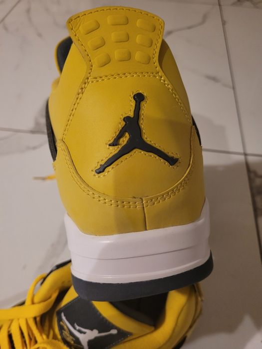 Buty Jordan 4 Retro Lightning