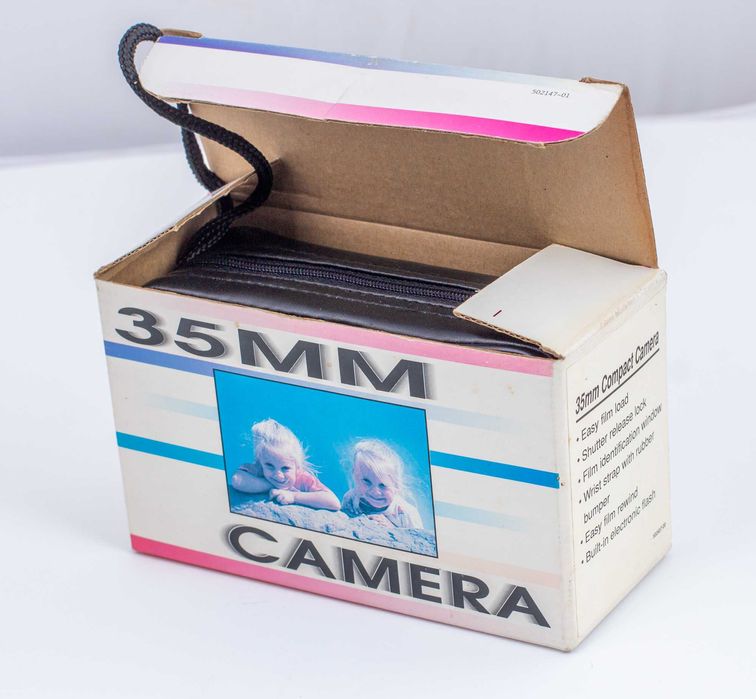 Camera analogica, de rolo, NOVA, na caixa