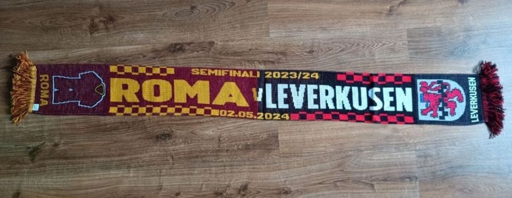 Leverkusen Roma szalik piłkarski sportowy łączony używany