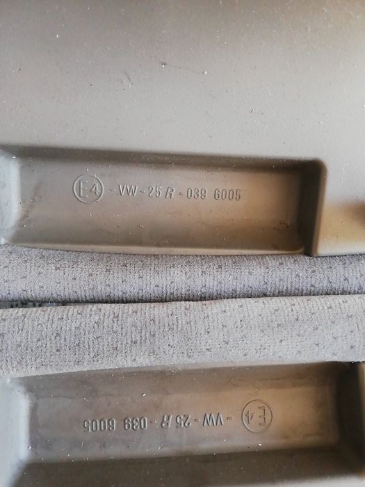 Encostos cabeça traseiros Passat 96-2003