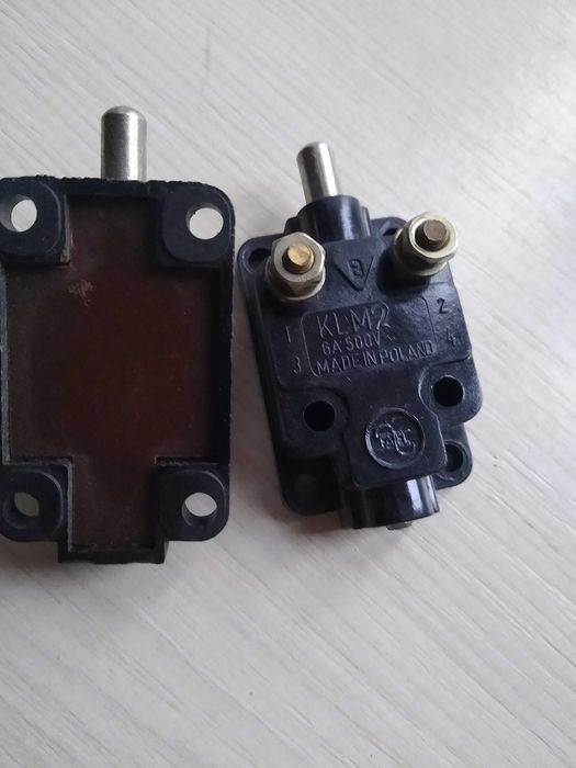 Wyłącznik krańcowy,Krańcówka KLM-2 kpl=2