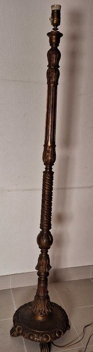 Tocheiro em talha dourada séx XIX 1.60