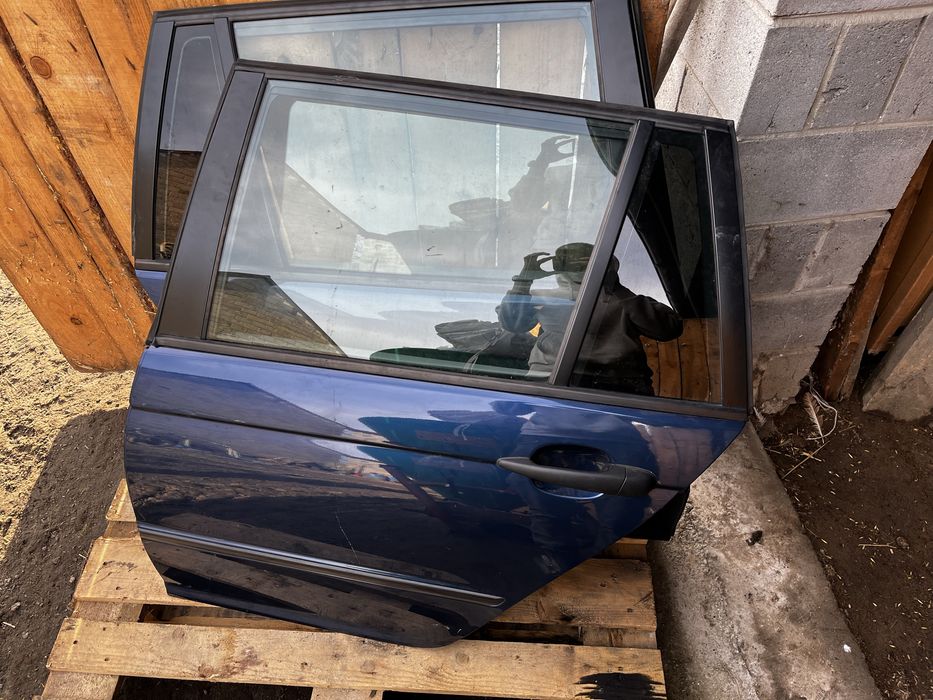 Drzwi bmw e46 turing