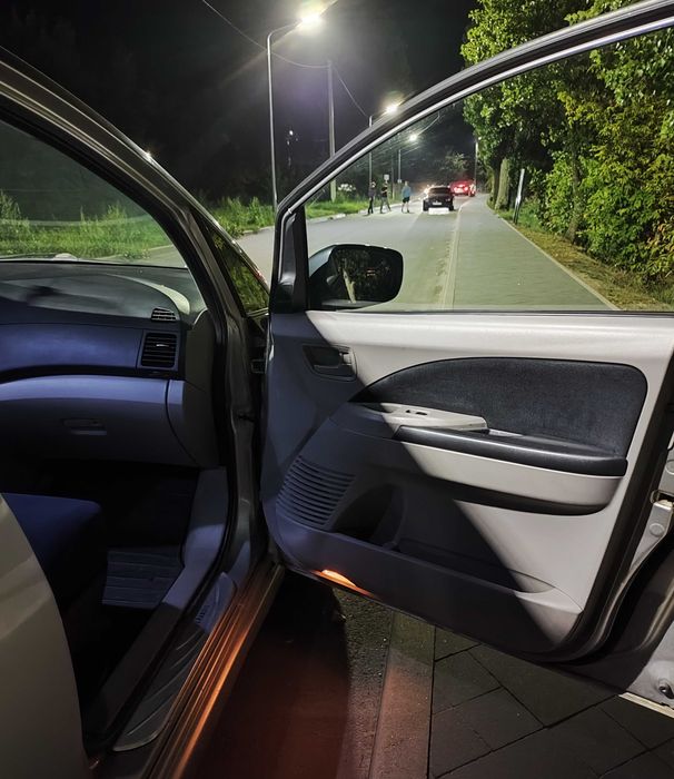 Mitsubishi Grandis Рестайл 2008