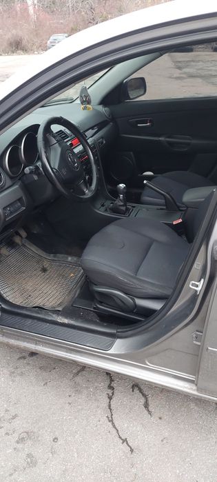 Продам  мазду  3