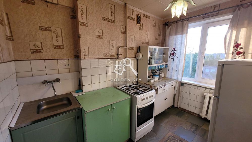Продаж 3-кімнатної квартири по вул. Космонавтів