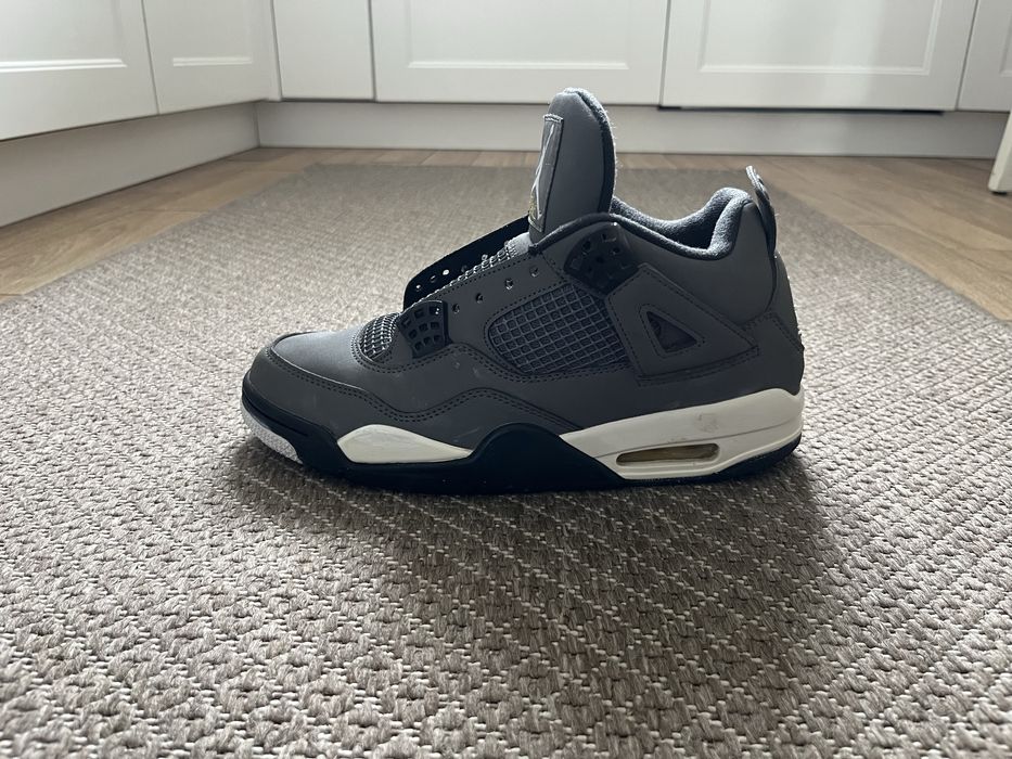 Nike Air Jordan 4 w szaro-czarnej kolorystyce