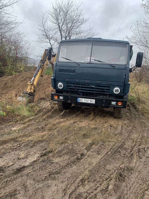 Камази, Мази, Зіли, вантажні перевезення, трактори, бобкати