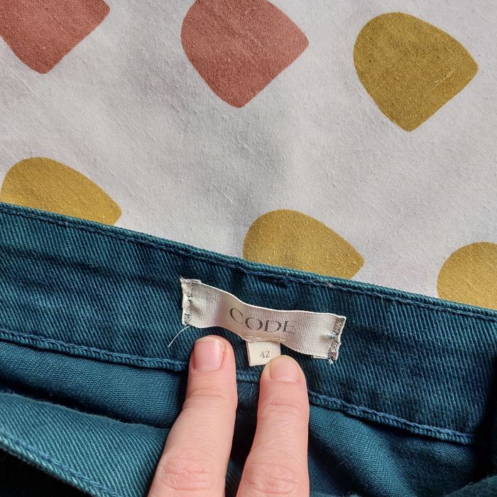 Calça cintura subida wide leg CODE