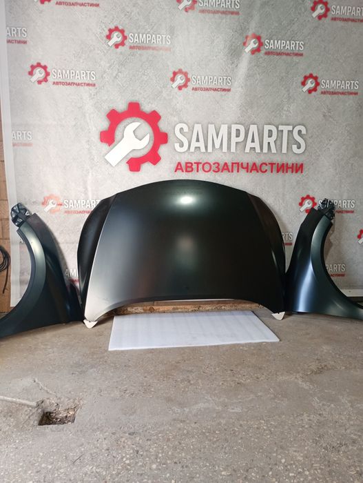 Toyota venza капот