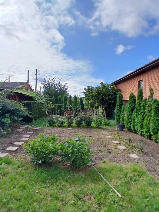 Продаж  просторого будинку, можливо по програмі єВідновлення