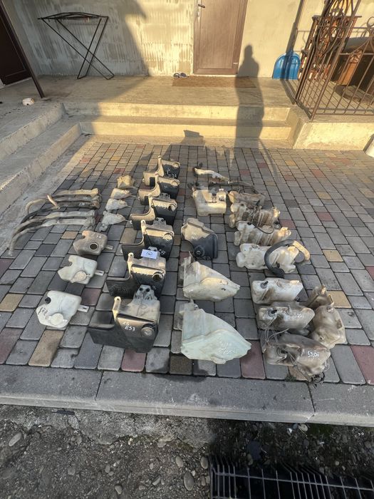 Бачок омивача BMW насоси трубки