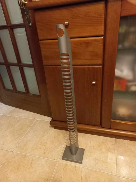 Suporte de CDS em metal