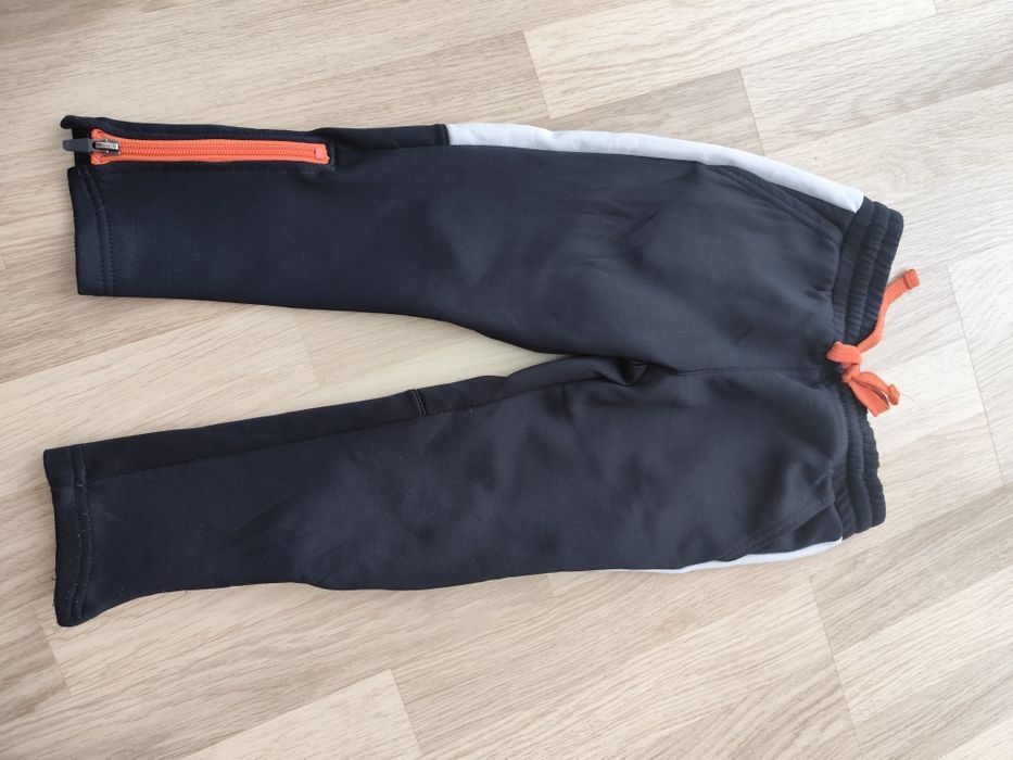 Spodnie dresowe rozmiar 104