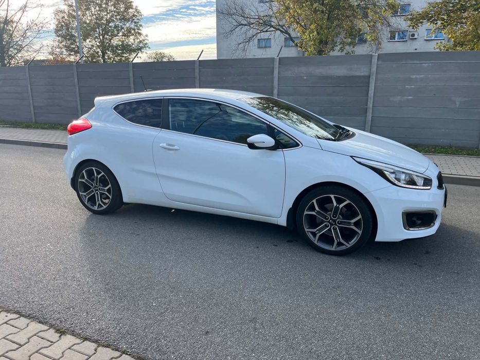 Kia Proceed Salon Polska