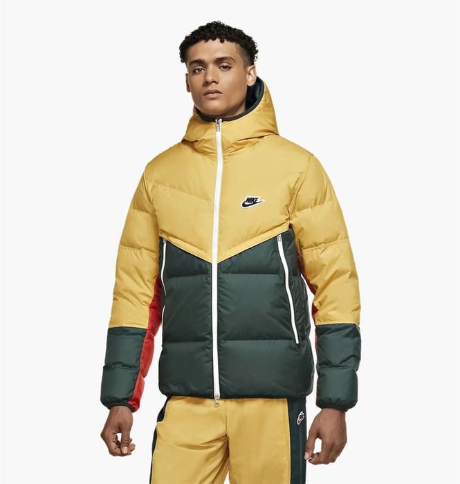Пуховик Nike Sportswear Down-Fill Windrunner Yellow CU4404-700