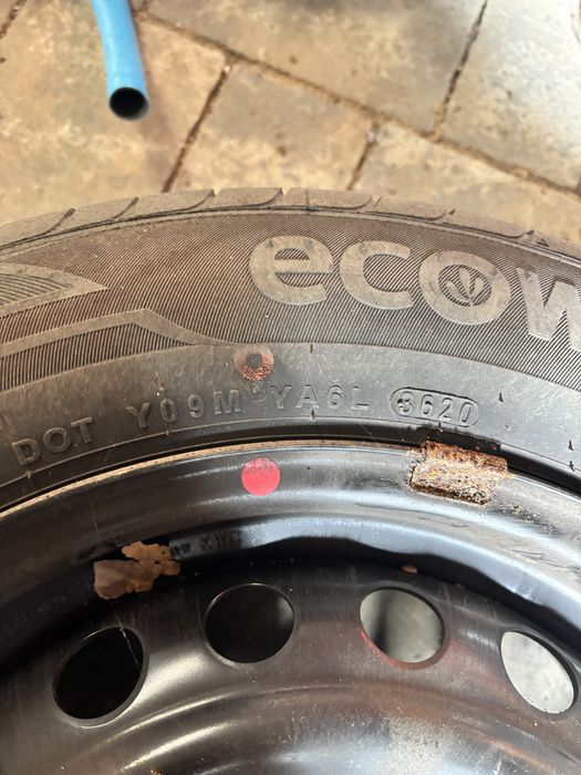 Sprzedam praktycznie nowe kola letnie 15