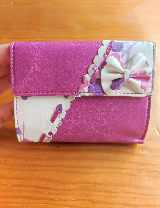 Carteira / Porta-moedas Rosa com Laço Branco