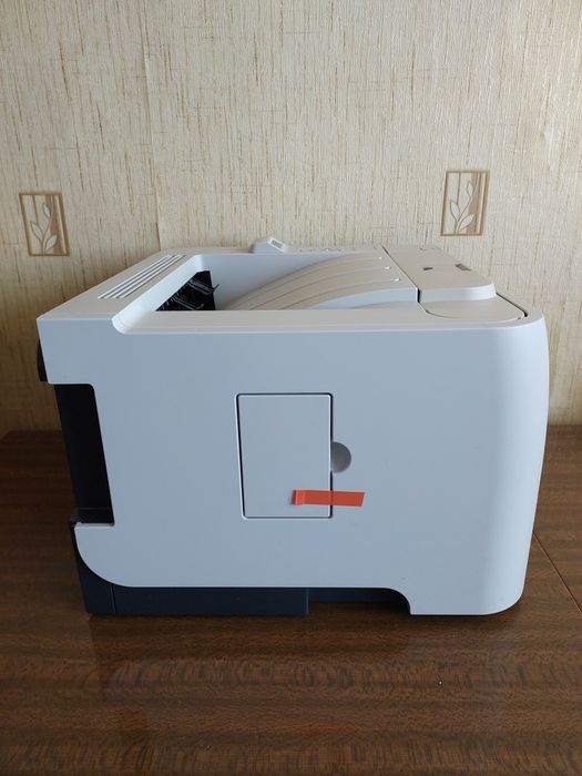 Принтер лазерный HP 2055
