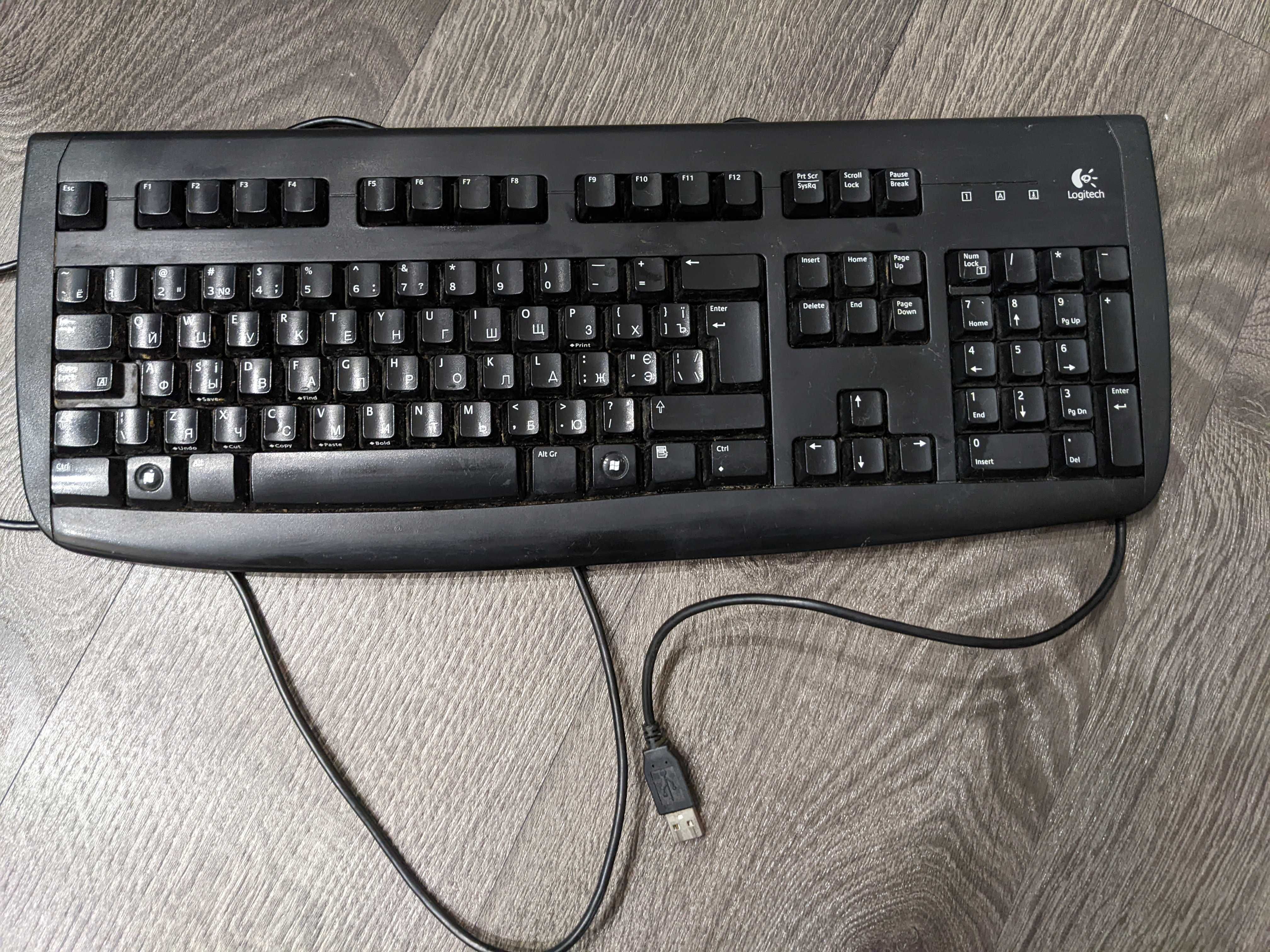Клавиатура Deluxe 250 Y-UT76: 200 грн. Периферийные на Olx