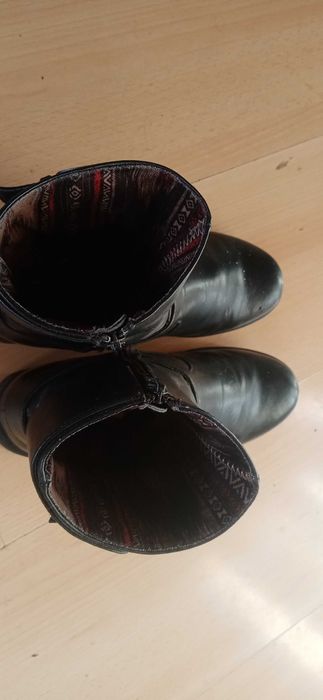 Взуття жіноче. Шкіряне