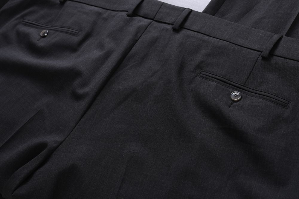 COMFORT STRETCH ciemnoszare spodnie garniturowe 52% wełna strecz r. 64