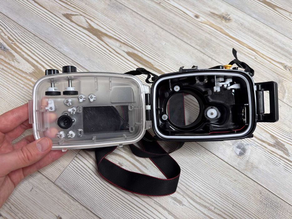 Продається підводний бокс для Sony A6000 (до 40 м)