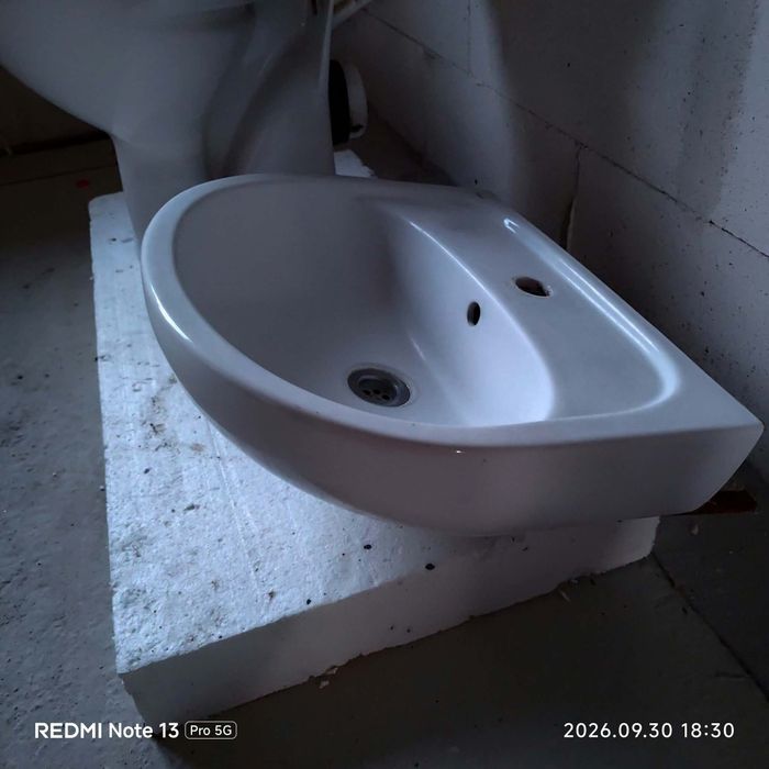 Umywalka ceramiczna koło