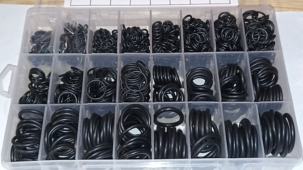 Резиновые кольца  1200 шт. Є на 990 шт.