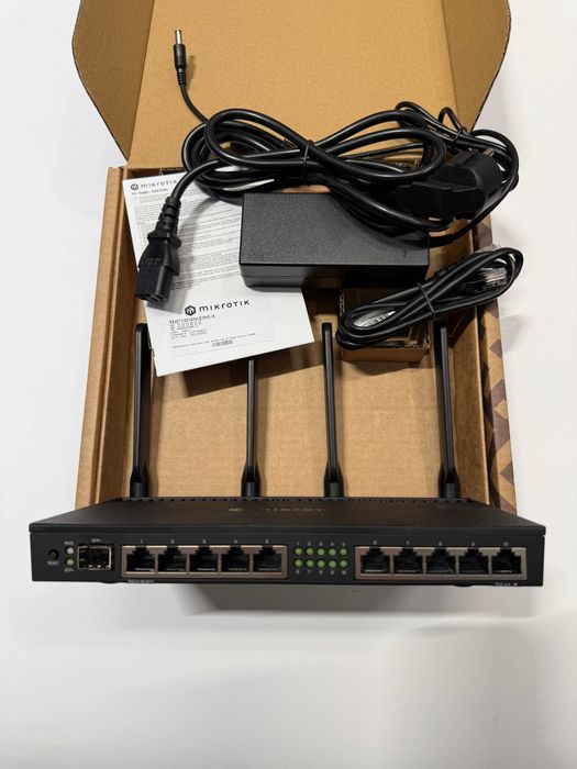 Маршрутизатор (роутер) MikroTik RB4011iGS+5HacQ2HnD-IN