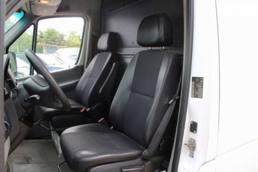Mercedes-Benz Sprinter      2015