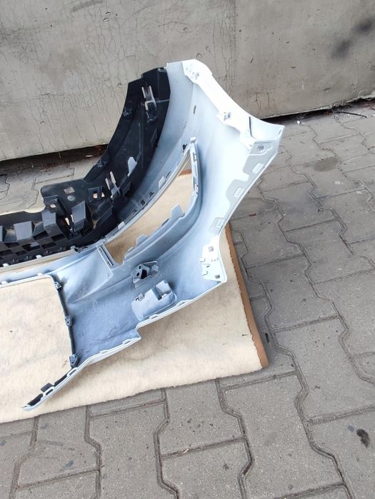 Zderzak przedni przód Audi A3 8V lift fl sedan 8V5.807.437P LC9A