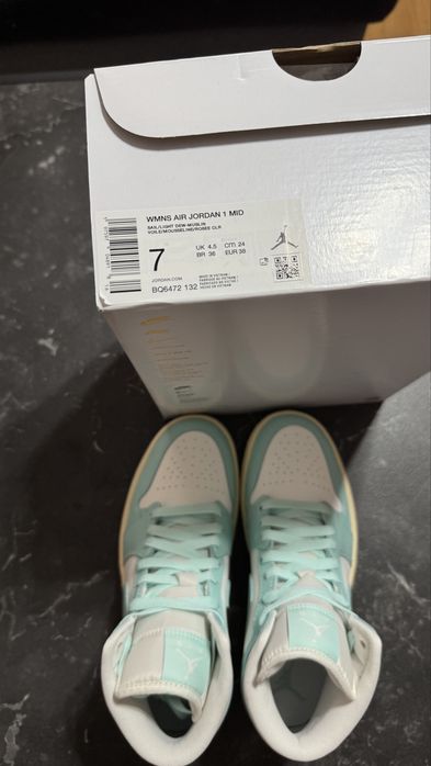 Nowe Nike Air Jordan 1 Mid „Light Dew” rozmiar 38 wkładka 24 cm