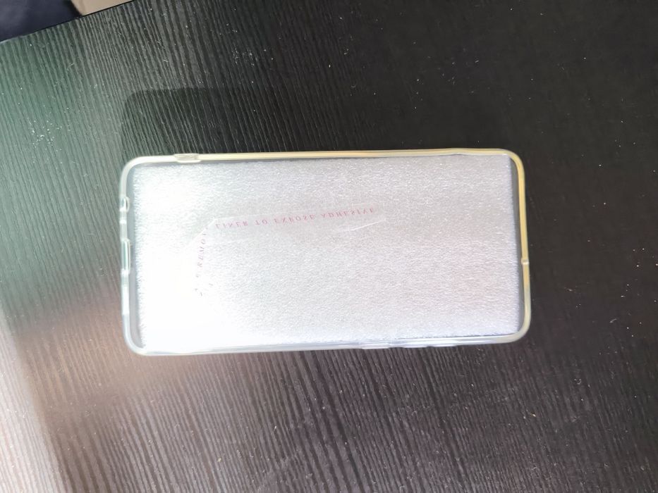 Capa P30 Huawei branco transparente nova ainda por usar.