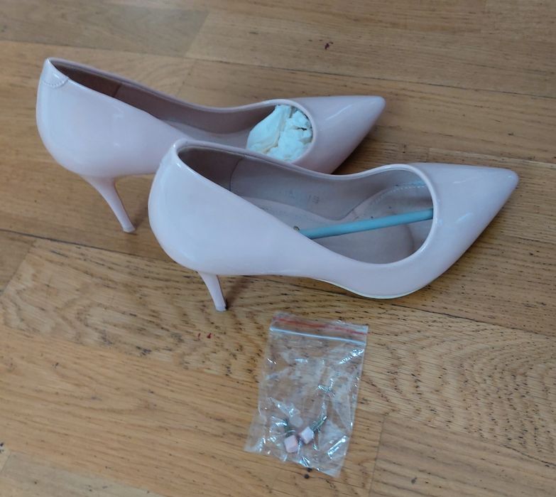 Buty damskie na obcasie