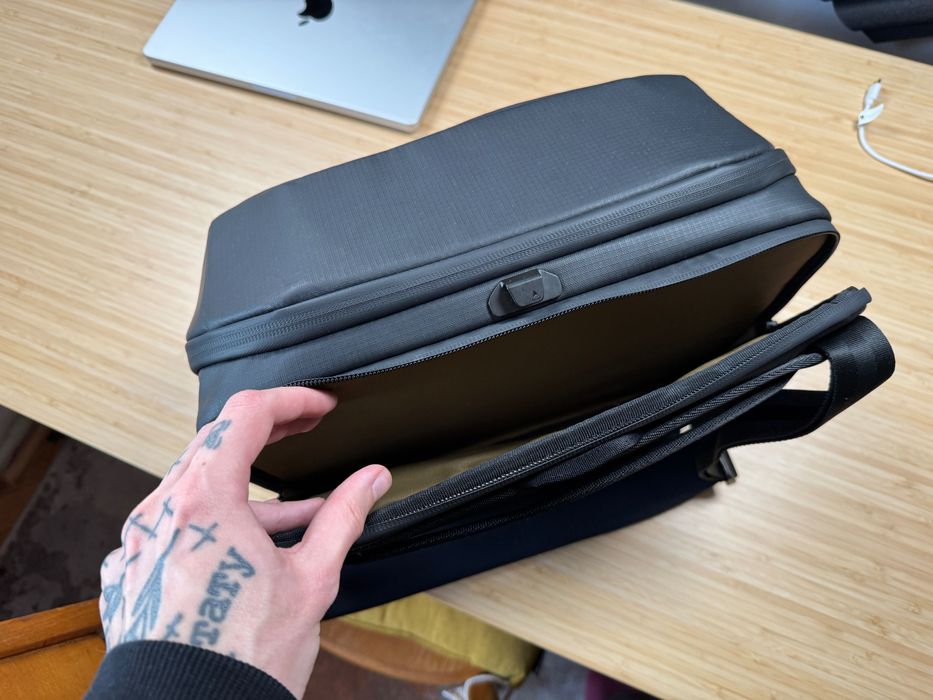 Torba Nomatic McKinnon Camera Messenger 13l