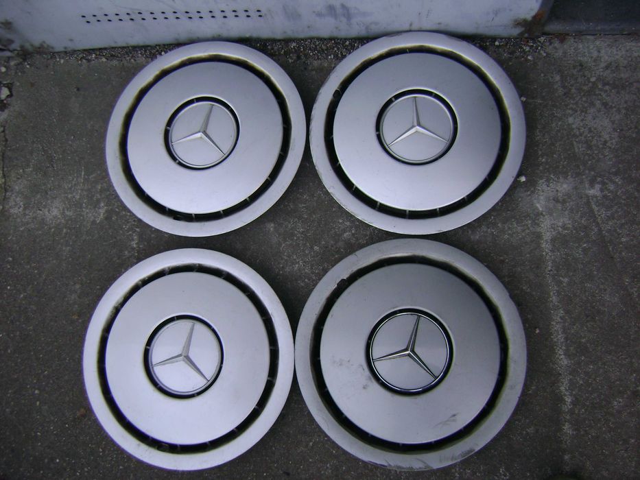 Kołpaki oryginalne 15 mercedes  bardzo ładne w 124