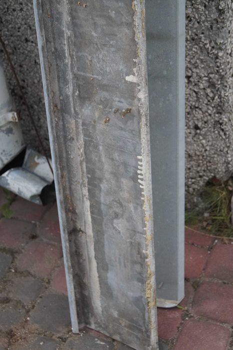 parapet stalowy 190 x 20