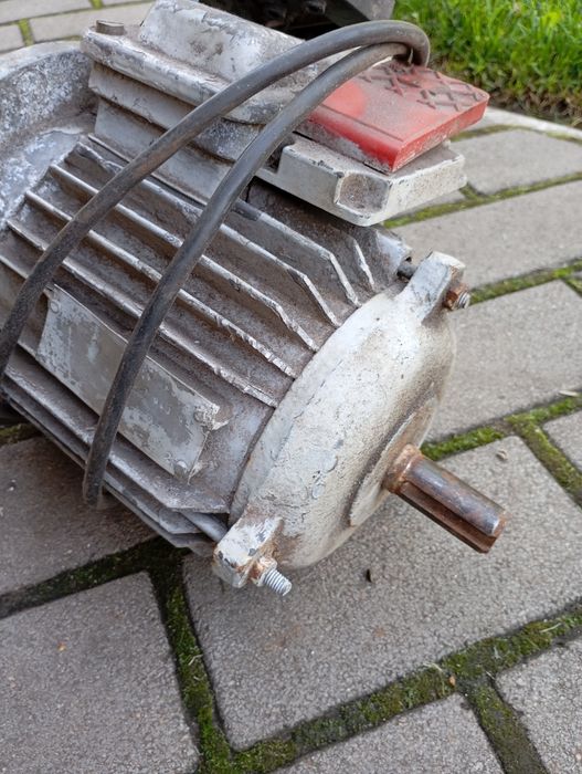 Электромотор 500w 1400 об.