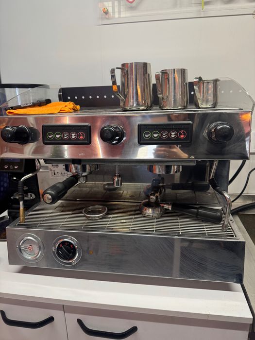 Професійна кавова машина