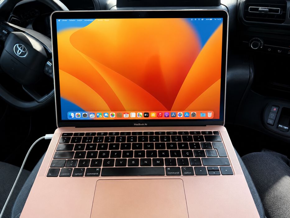 MacBook Air 13” (2019) – Rose Gold – Excelente Estado