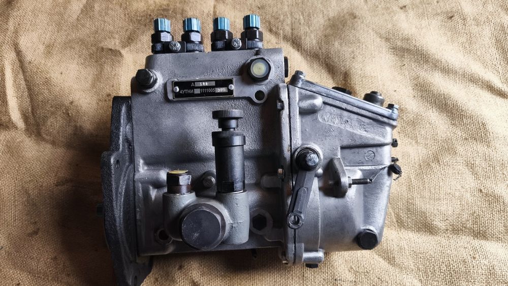 Паливний насос високого тиску (ТНВД)  4УТНИ  1111005  Трактор Т-40