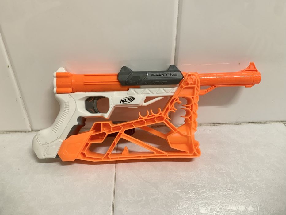 Nerf Sharpfire + 2 balas