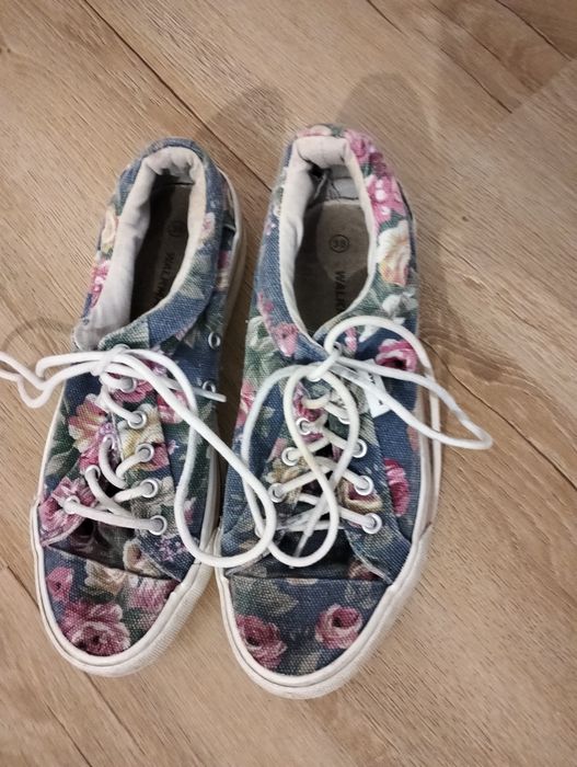 Buty Walkmaxx r. 38 wygodne, mało używane, zaokrąglona podeszwa